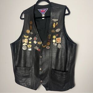 American Vintage Black Leather biker vest w/Harley Davidson and destination pins
